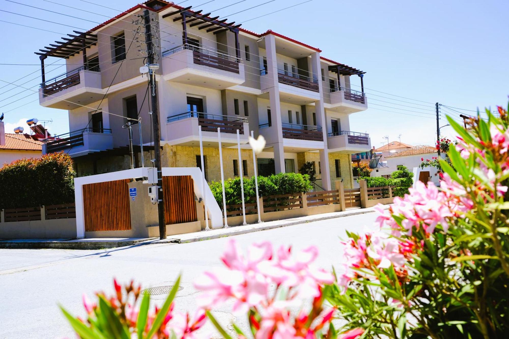 לריסוס Mediterranean Holidays מראה חיצוני תמונה